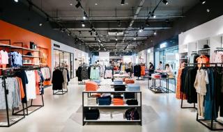 Shopping in Pāpāmoa, New Zealand